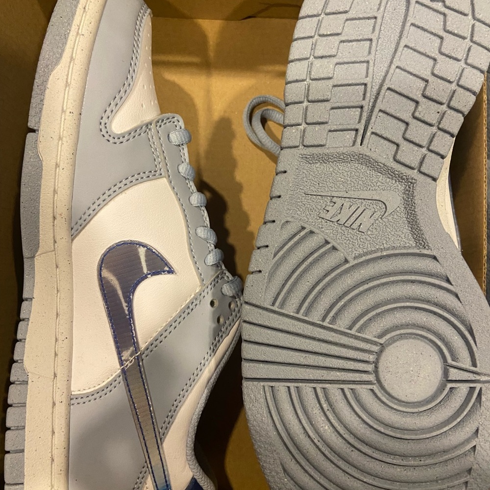 Dunks - Picture 2 of 3